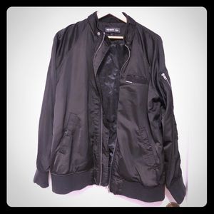 Black MEMBERS ONLY bomber jacket